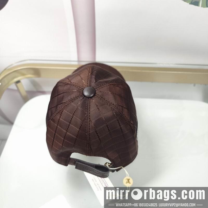 LV Hat dx132