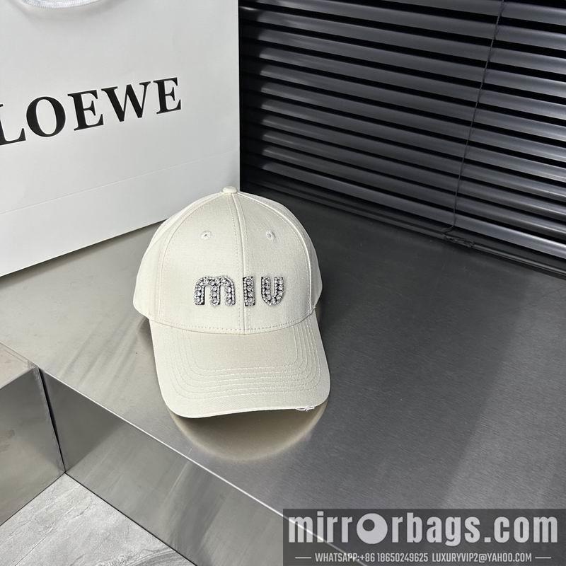 Miumiu Hat dx01