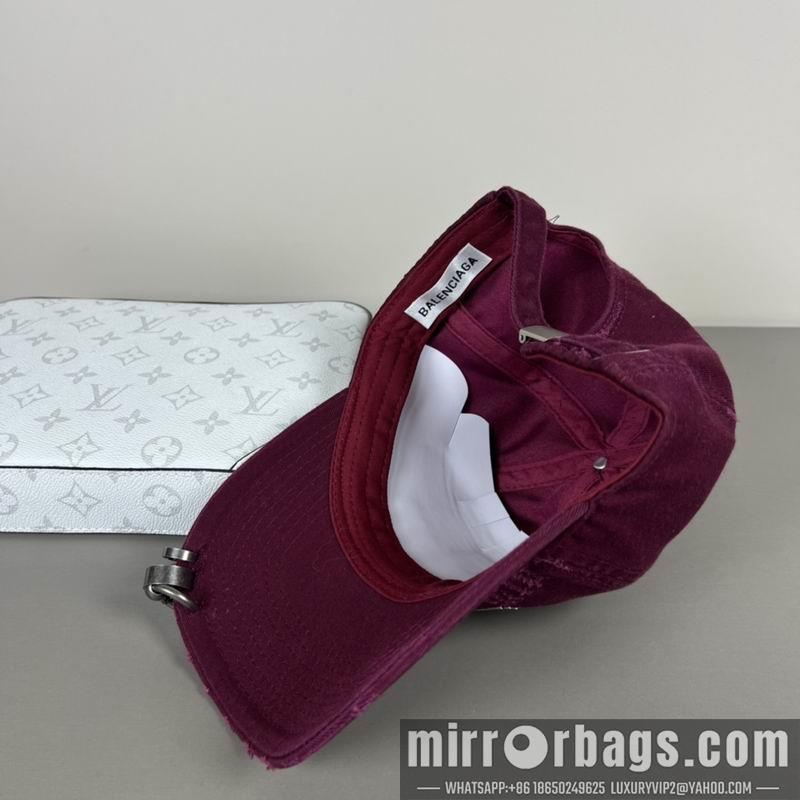 Balenciaga Hat dx37