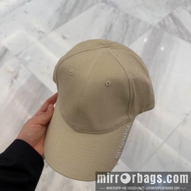 Balenciaga Hat dx70