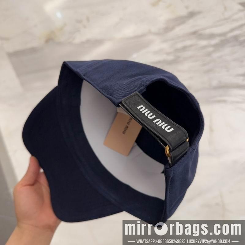 Miumiu Hat dx35