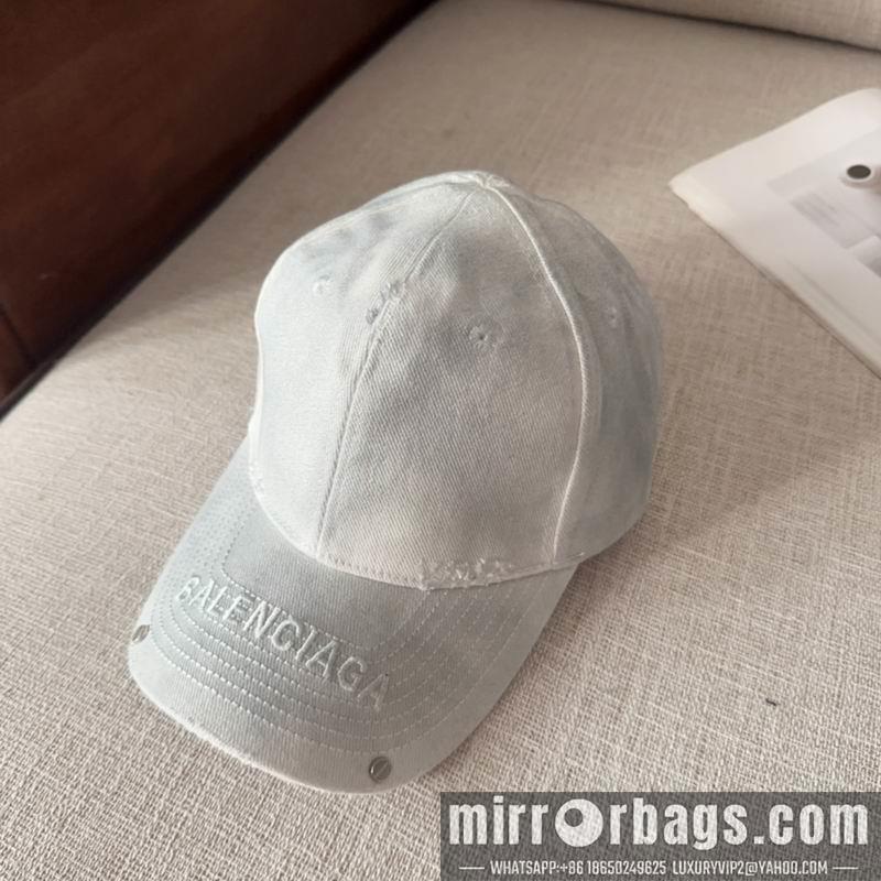 Balenciaga Hat dx23