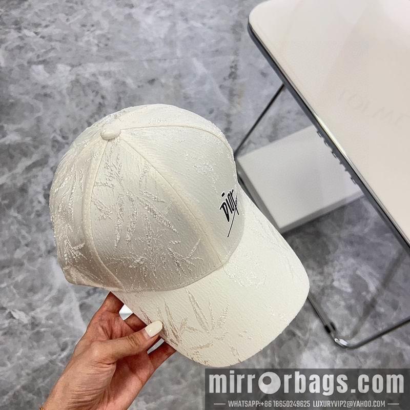 Dior Hat 082604