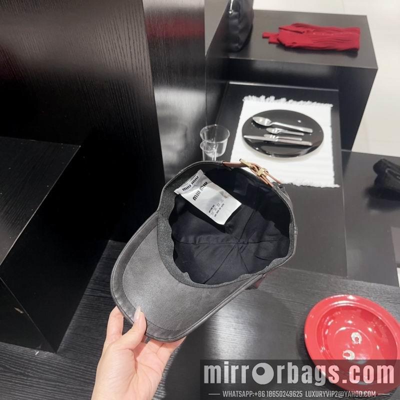Miumiu Hat 082601