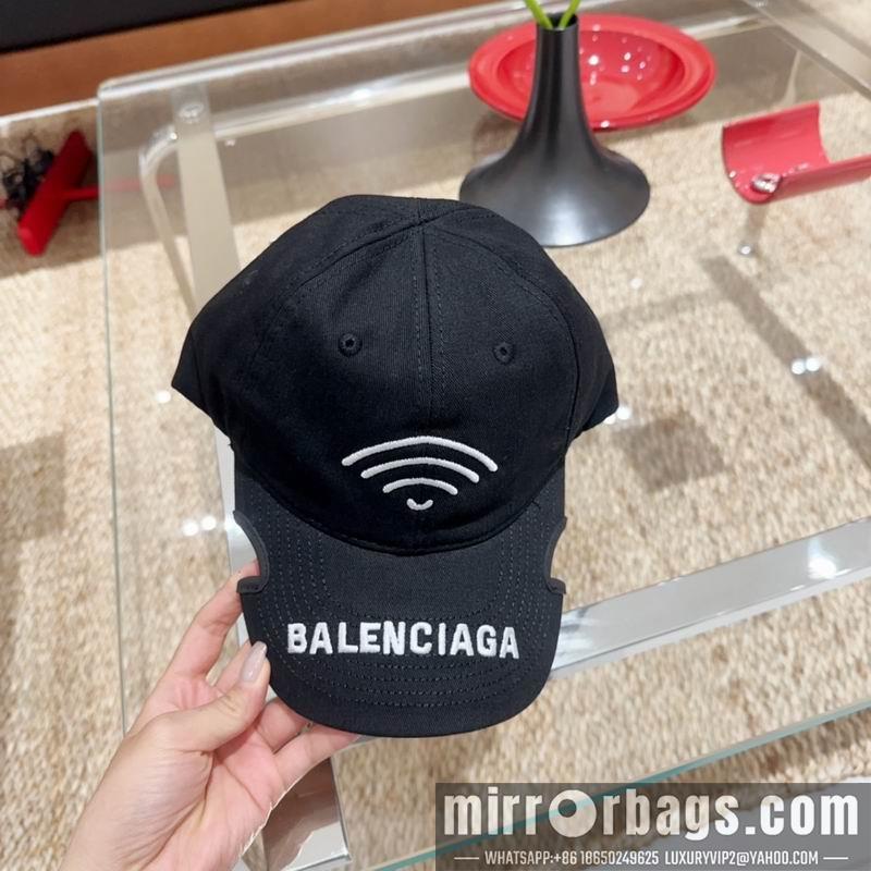 Balenciaga Hat 081402