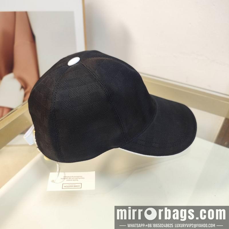 LV Hat dx126