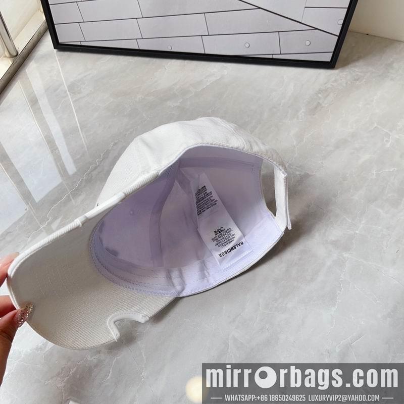 Balenciaga Hat 041703