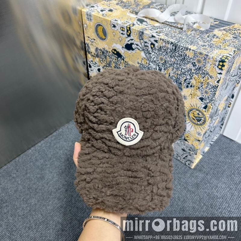 Moncler Hat dx10