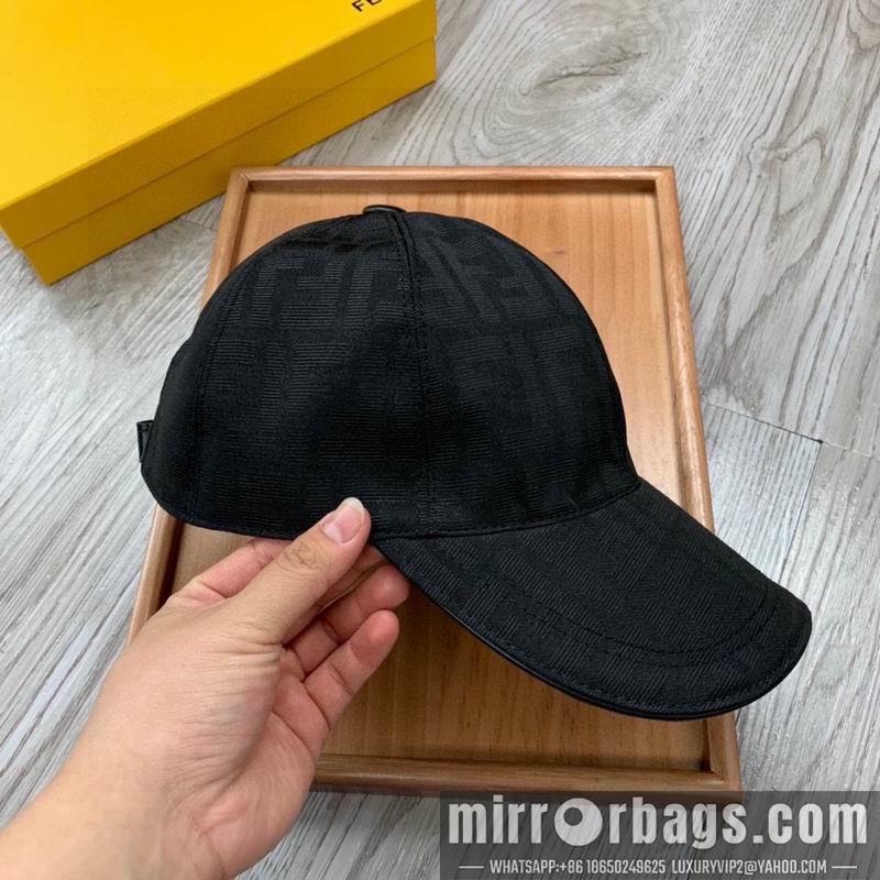 Fendi Hat dx99