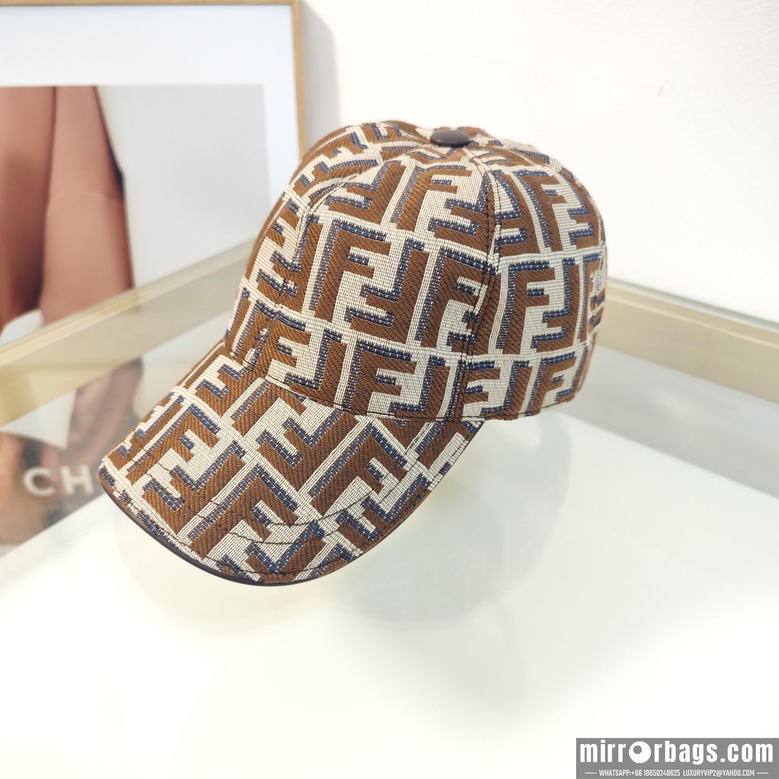 Fendi Hat dx90
