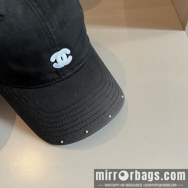 Chanel Hat dx38