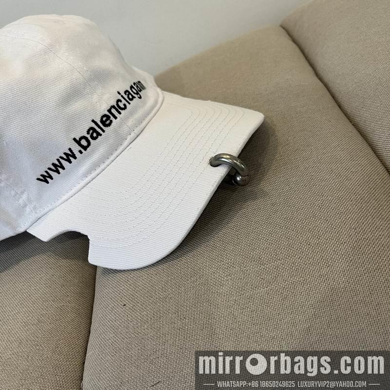Balenciaga Hat dx59