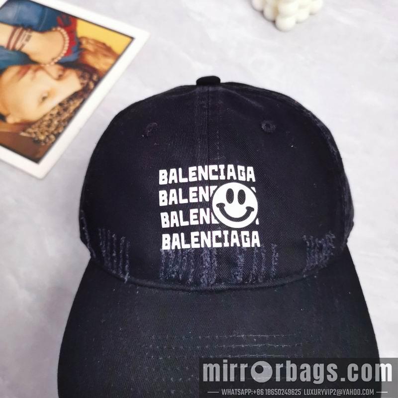 Balenciaga Hat dx18
