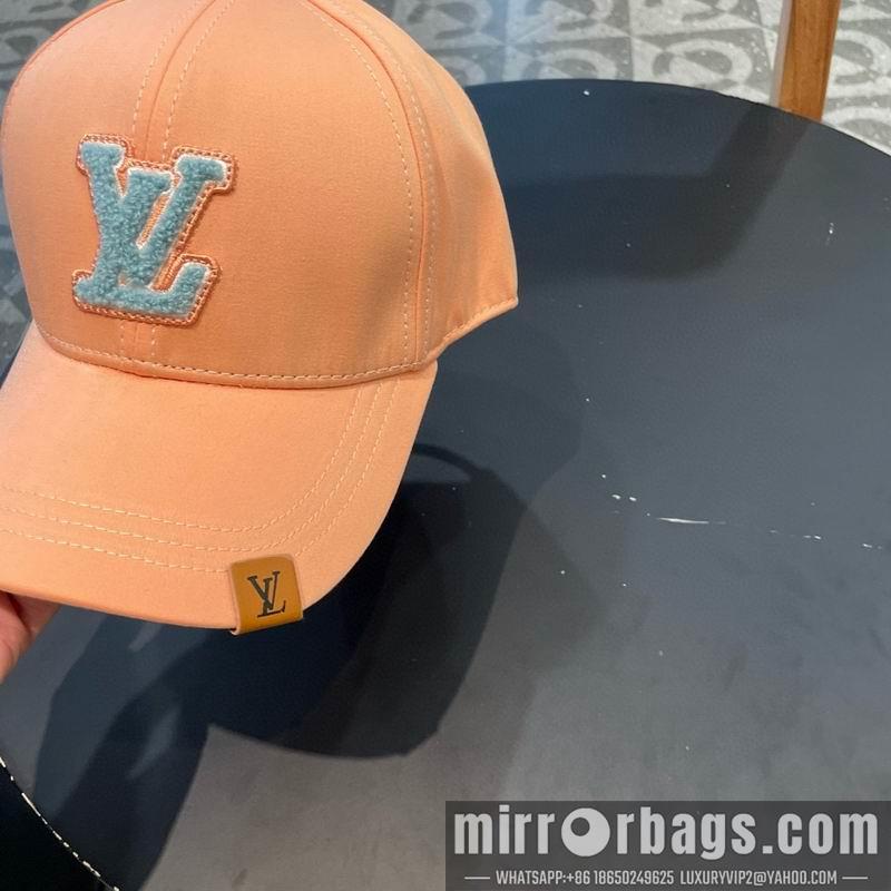 LV Hat 072303