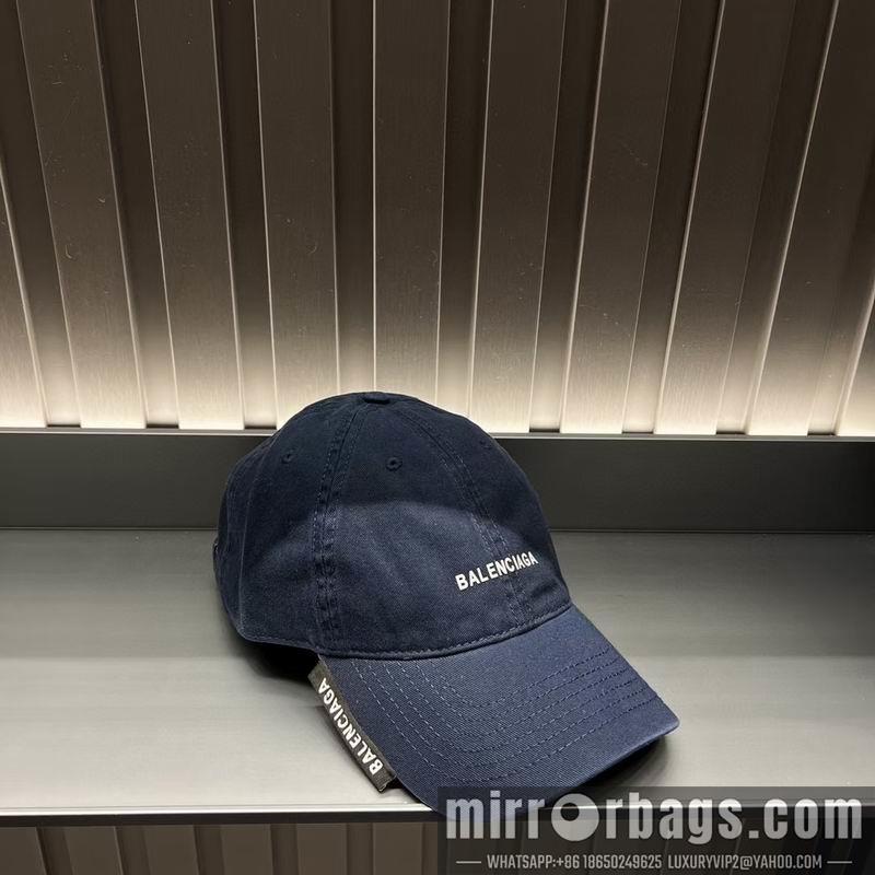 Balenciaga Hat dx40