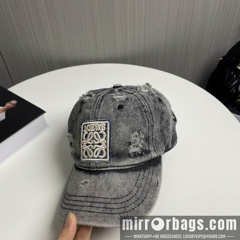 Loewe Hat dx50