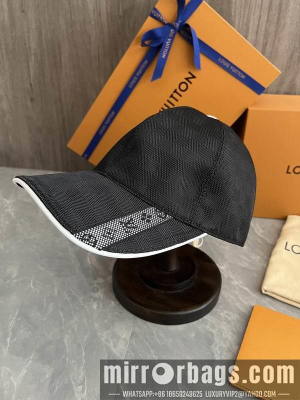 LV Hat dx04