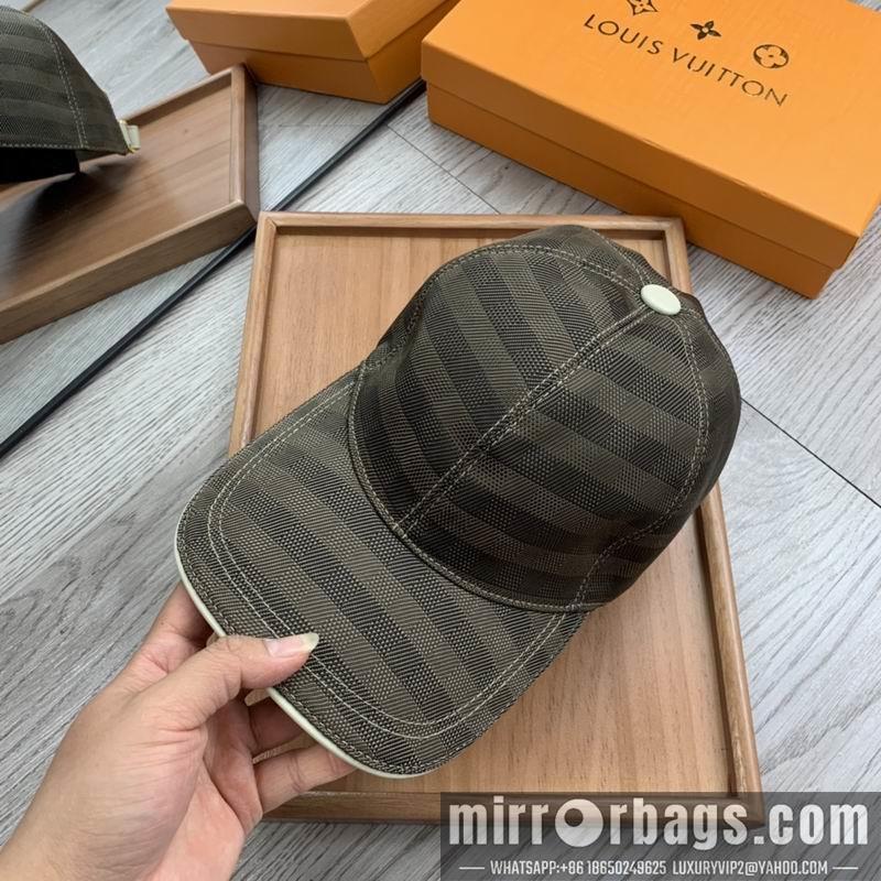 LV Hat dx152