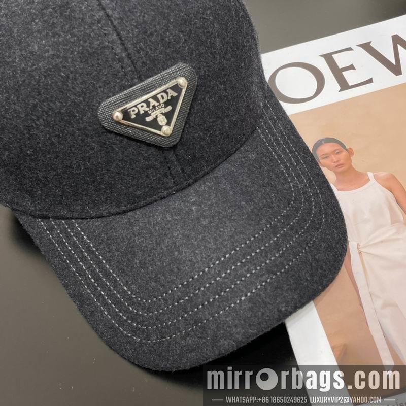 Prada Hat 041701