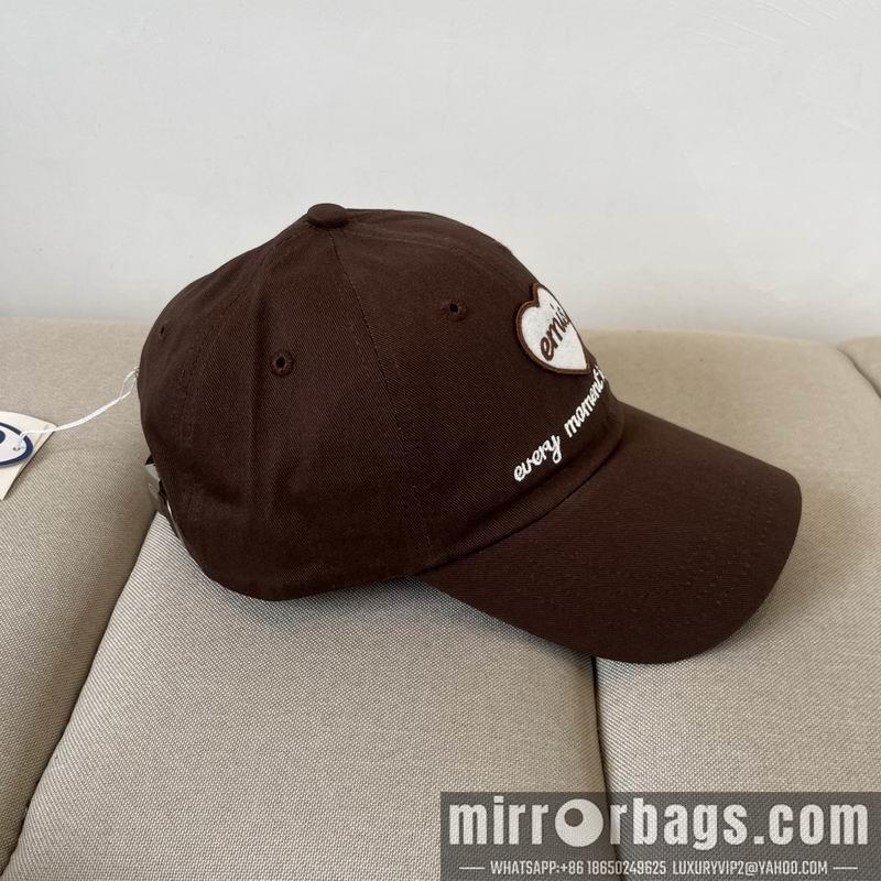 Emis Hat dx07