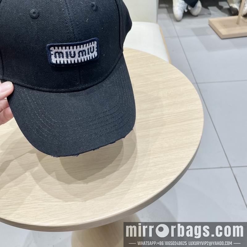Miumiu Hat 040202