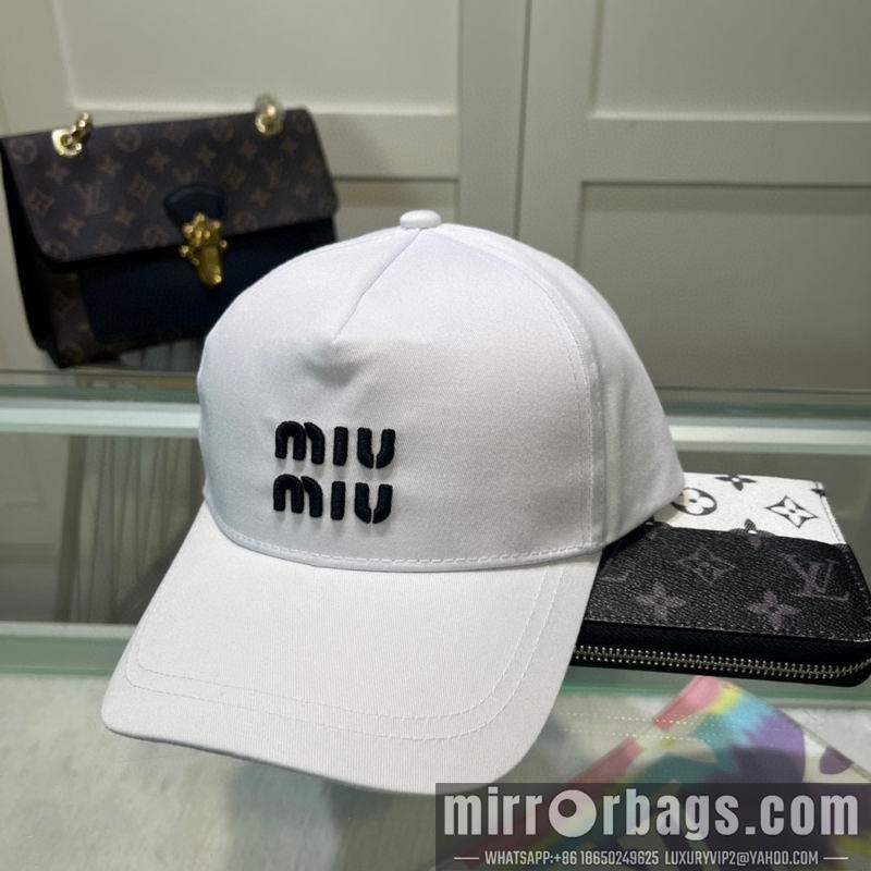 Miumiu Hat dx49