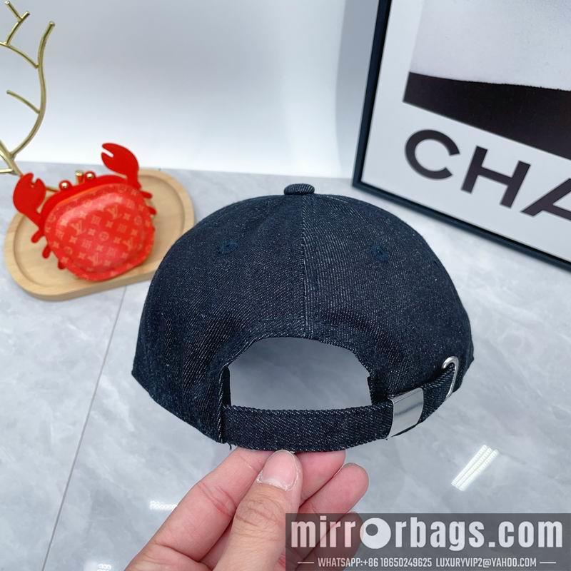 Prada Hat dx01