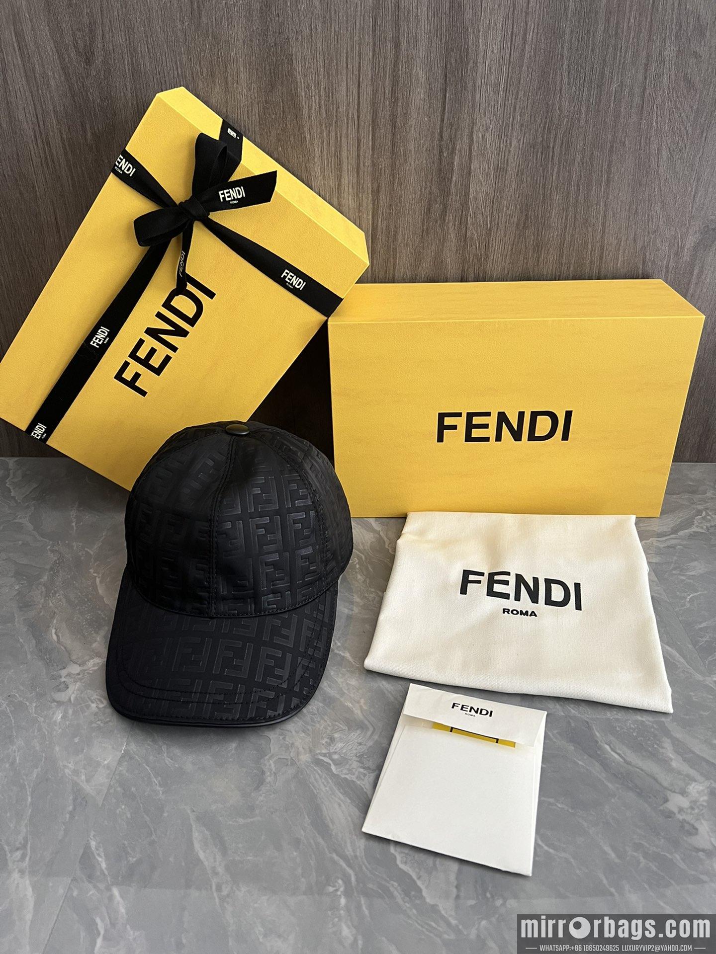 Fendi Hat dx87