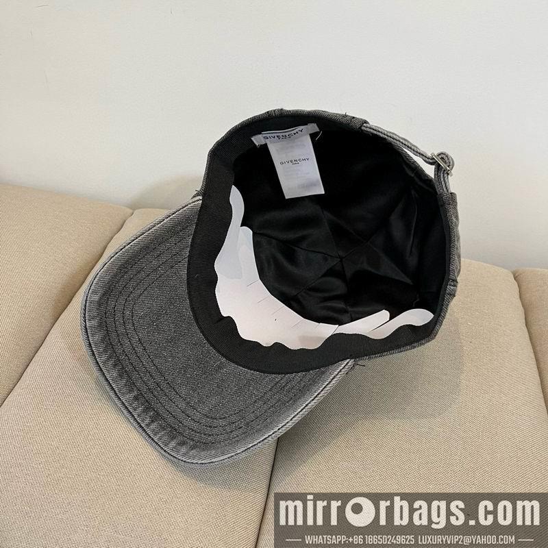 Givenchy Hat dx10