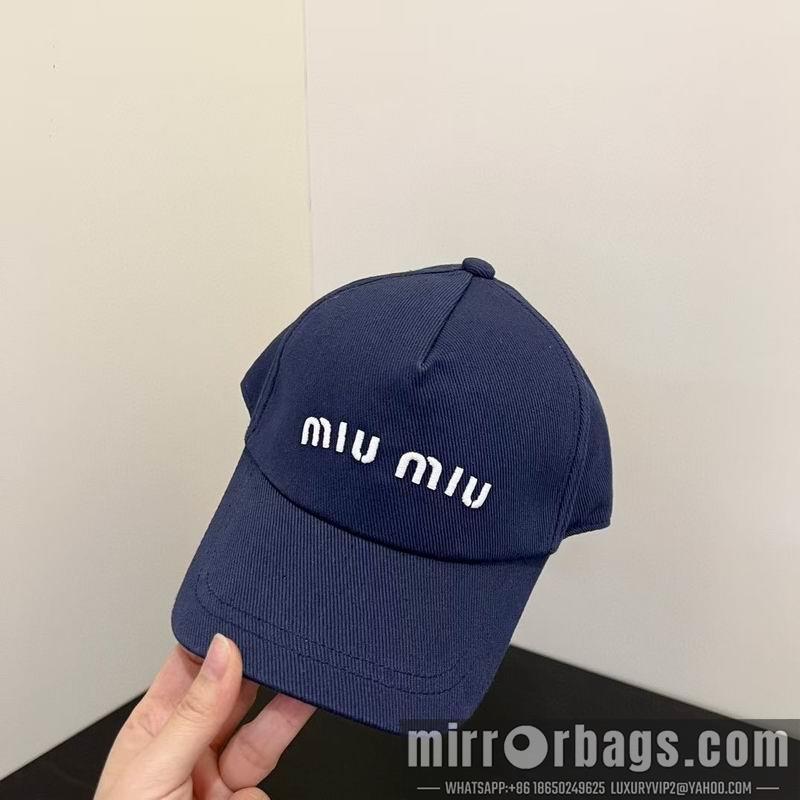 Miumiu Hat 091401