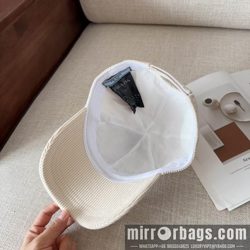 Prada Hat dx71