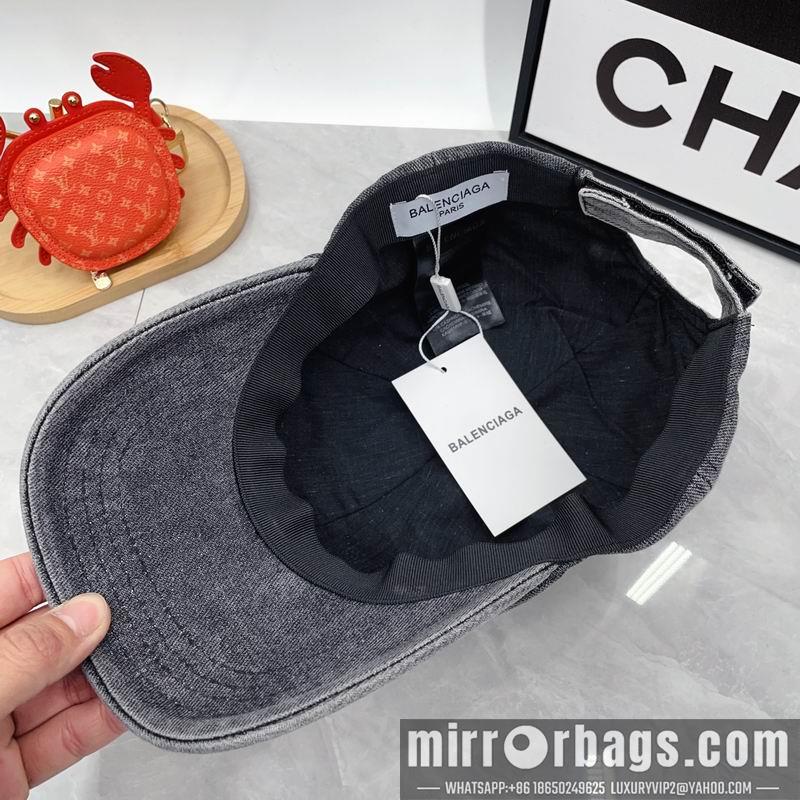 Balenciaga Hat dx41