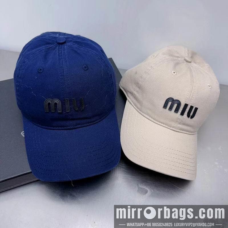 Miumiu Hat 090601