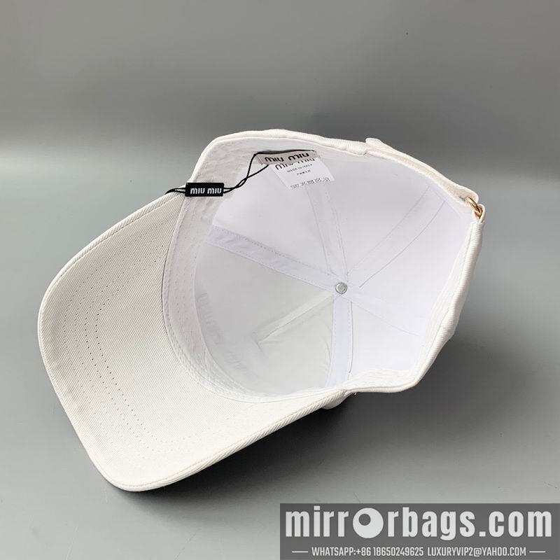 Miumiu Hat dx32
