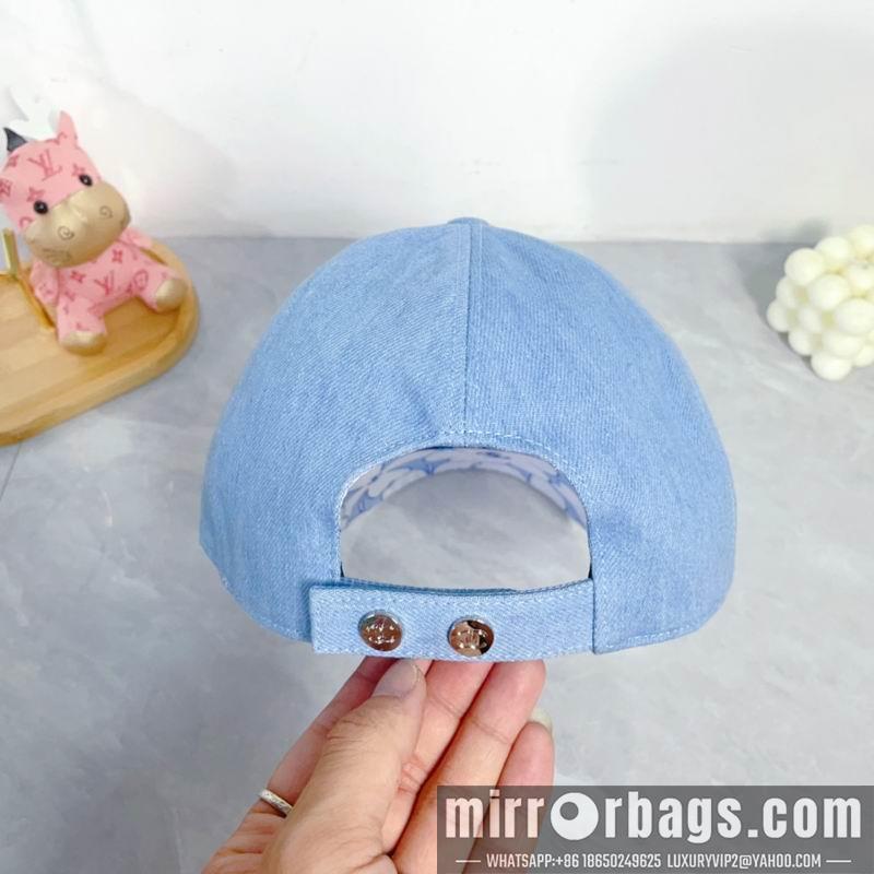 Chanel Hat dx19