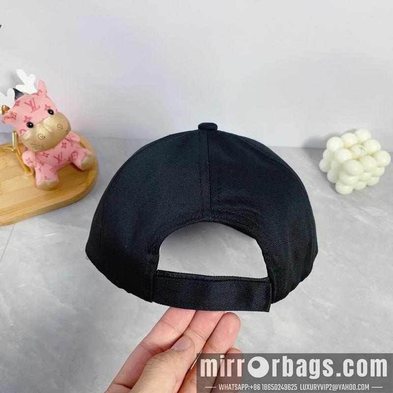 Miumiu Hat dx45