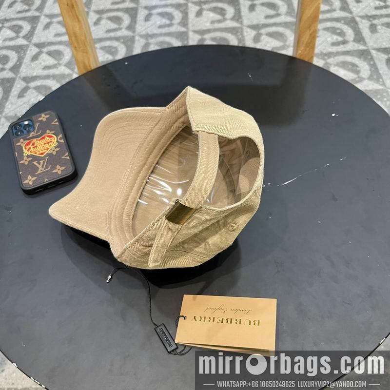 Burberry Hat 041701