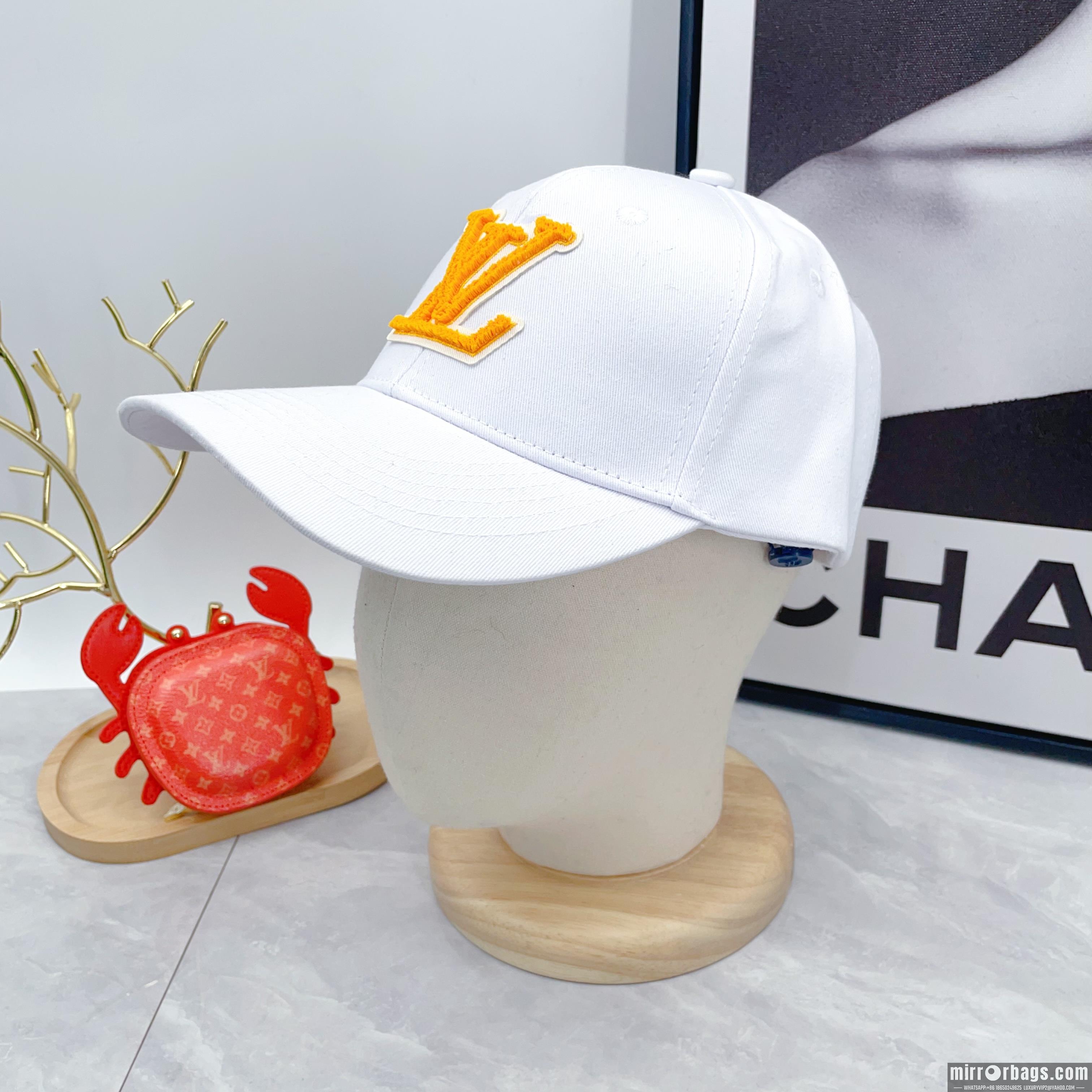 LV Hat dx04