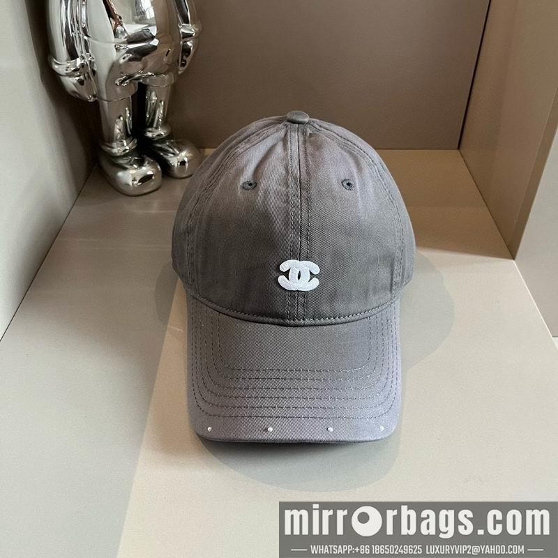 Chanel Hat dx38