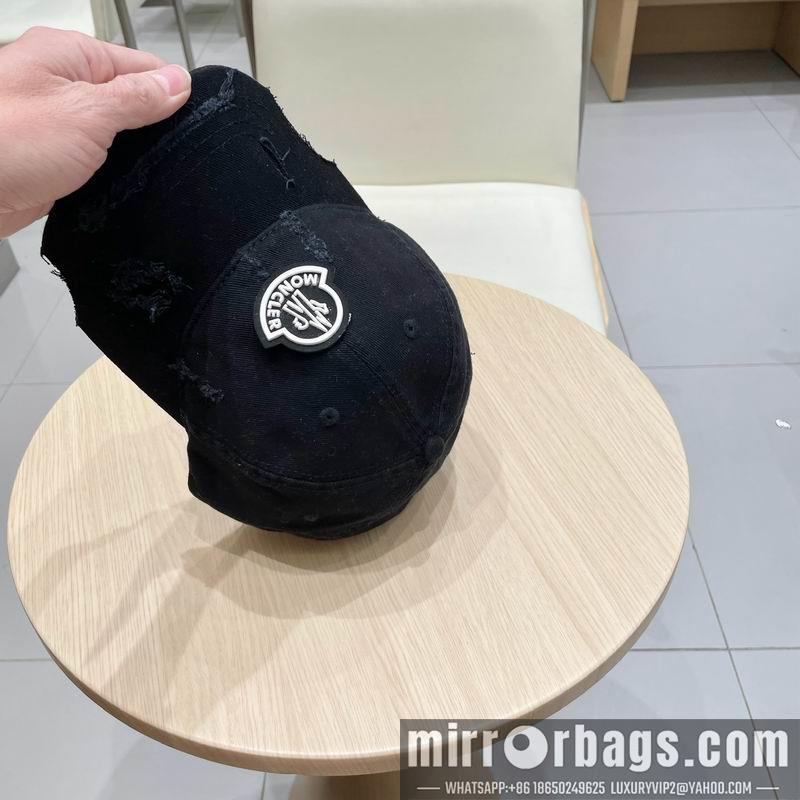 Moncler Hat 021004