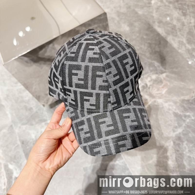 Fendi Hat dx28