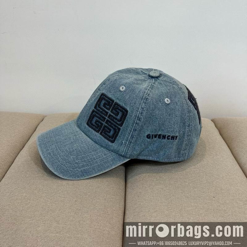 Givenchy Hat dx10