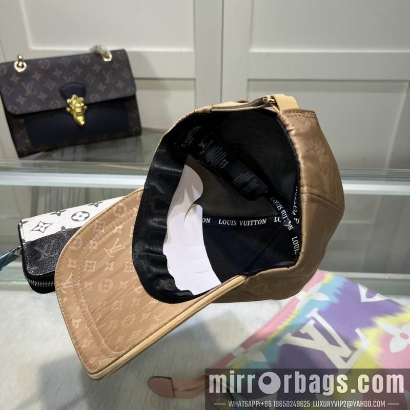 LV Hat dx111