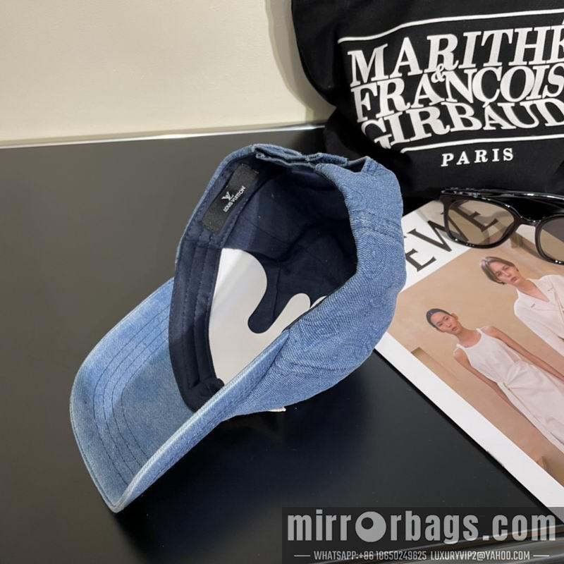 LV Hat 042602
