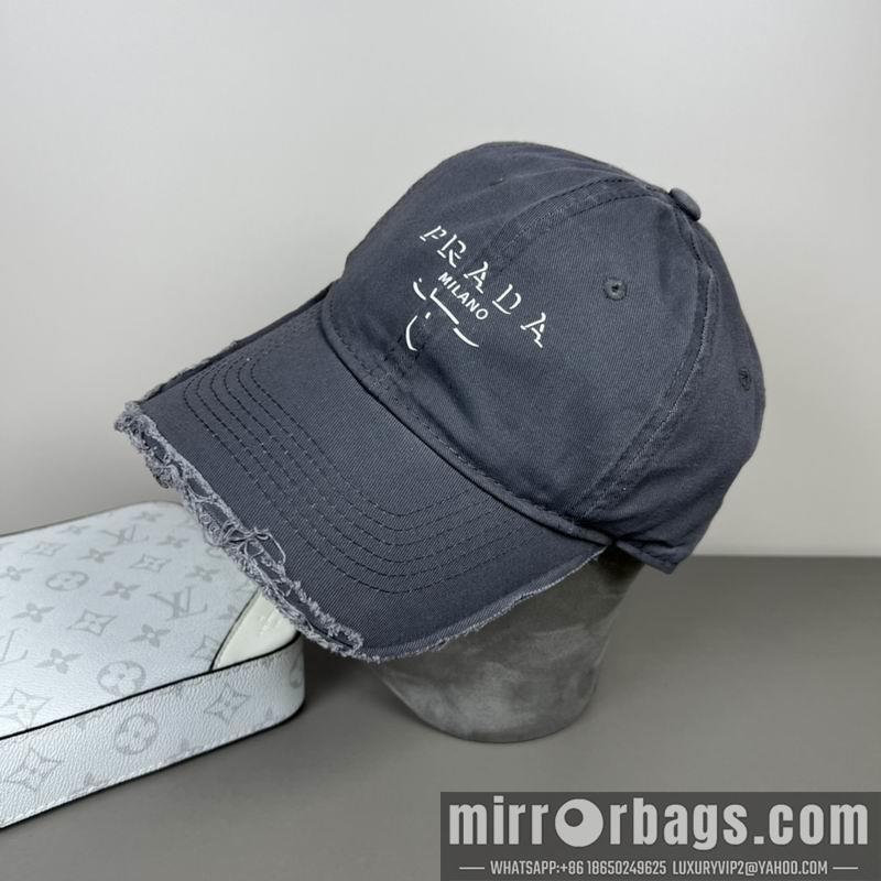 Prada Hat dx30