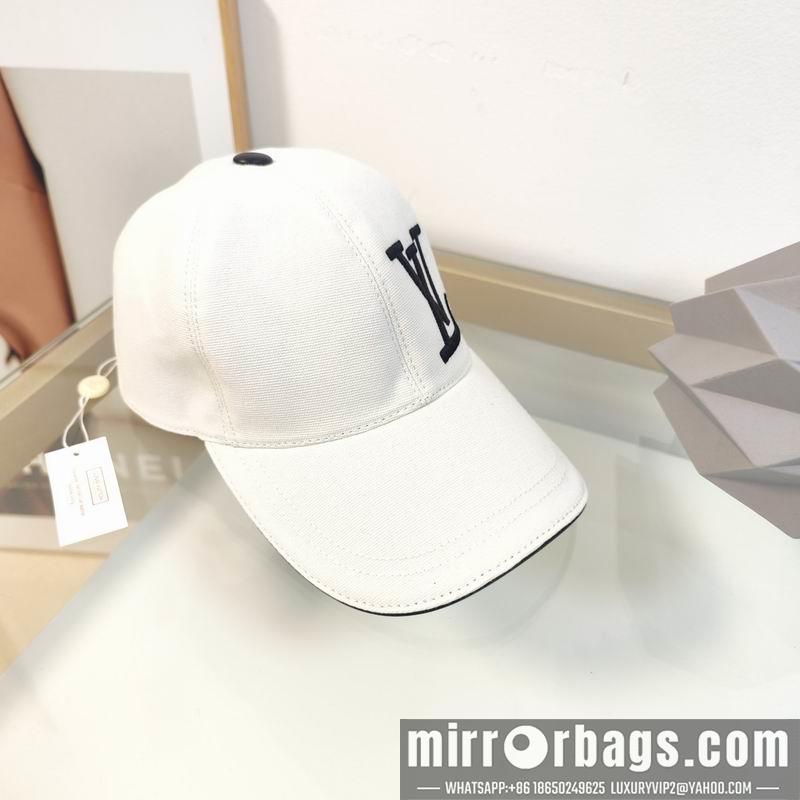 LV Hat dx111
