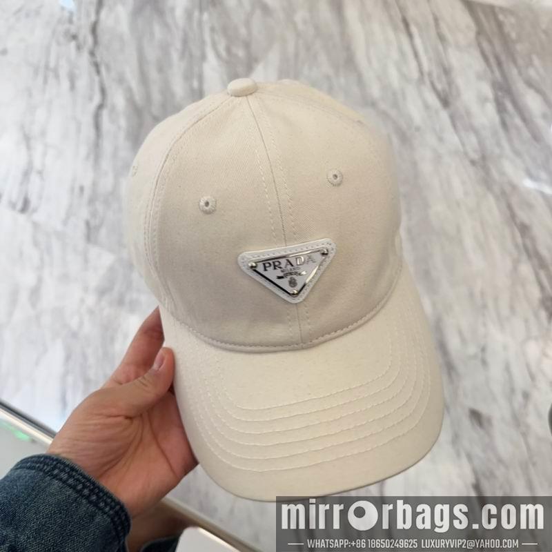 Prada Hat dx18