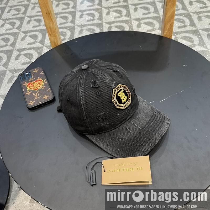 Burberry Hat 041701