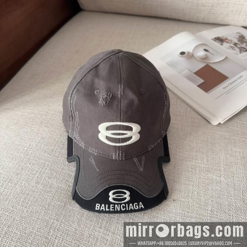 Balenciaga Hat dx21
