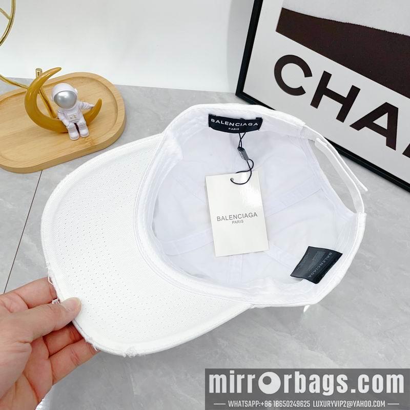 Balenciaga Hat dx50